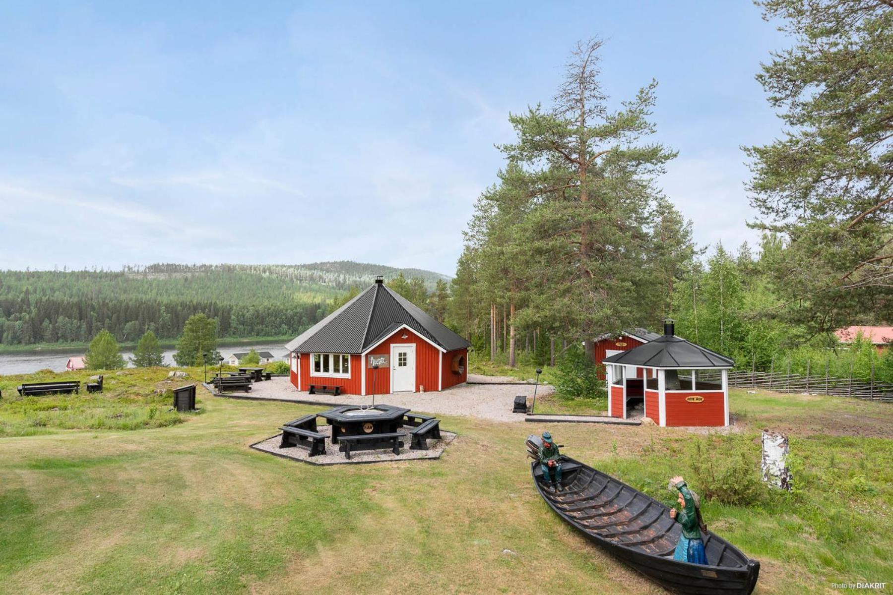 Arctic Ranch Villa Overkalix Exterior photo